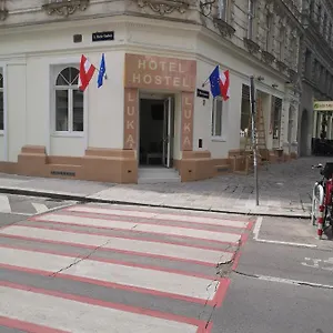 Ch-hostel Albergue