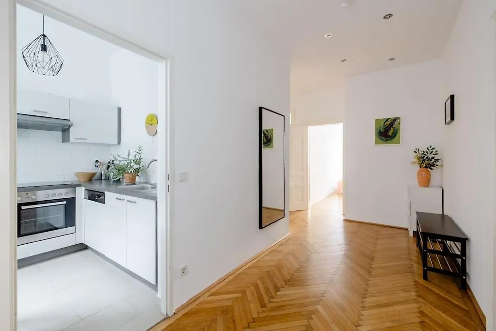 Wohnung Nahe Schoenbrunn Vienna Apartment